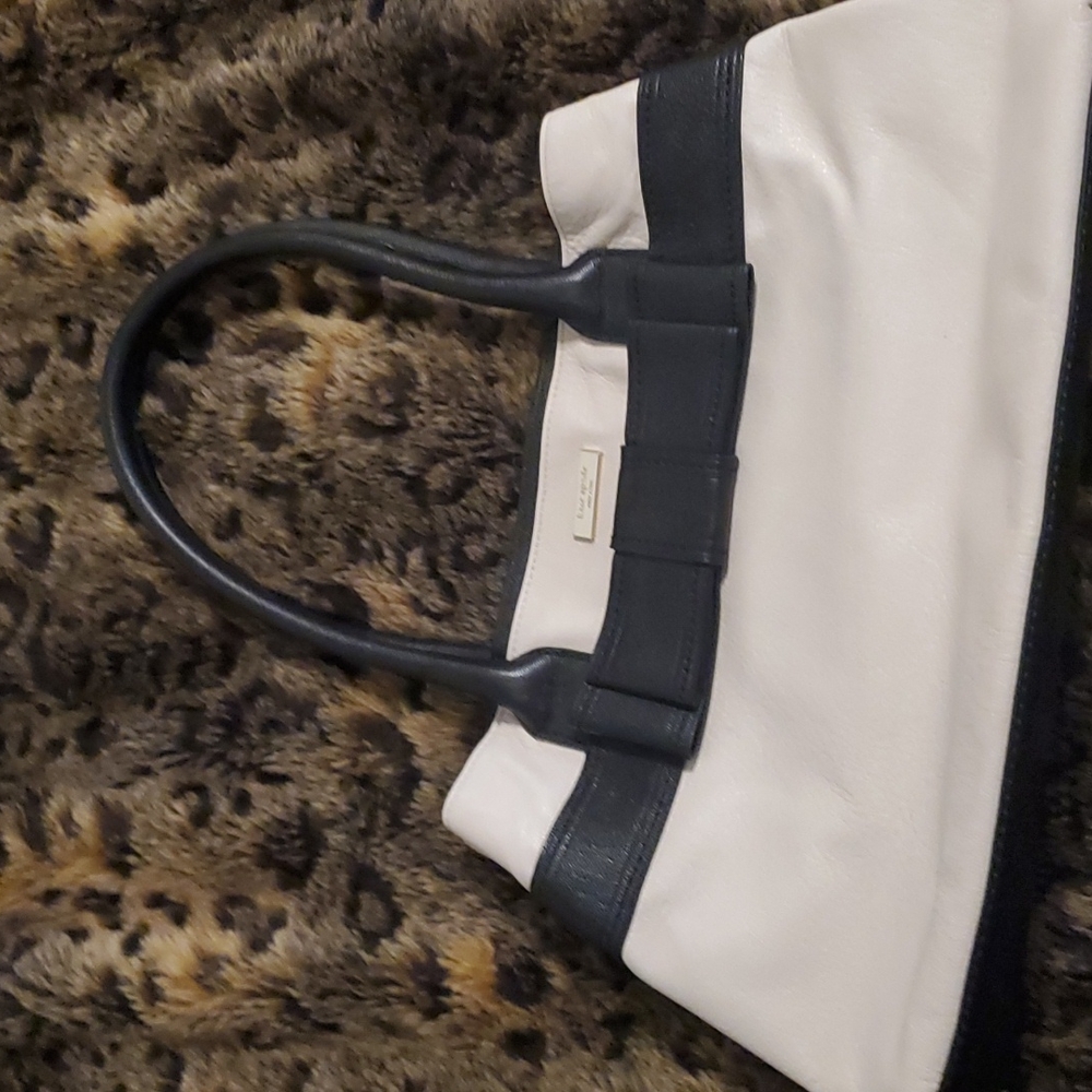 KATE SPADE La Villa Bella Avenue Black/Ivory Bow Satchel